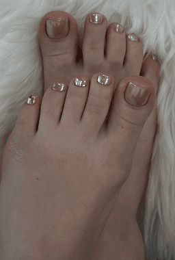 Professional toe manicure